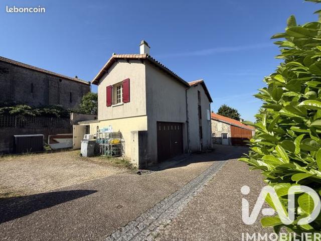 Maison vente à Parthenay, Gourgé