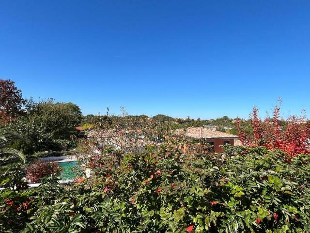 Maison vente à Douzillou, Pechbonnieu