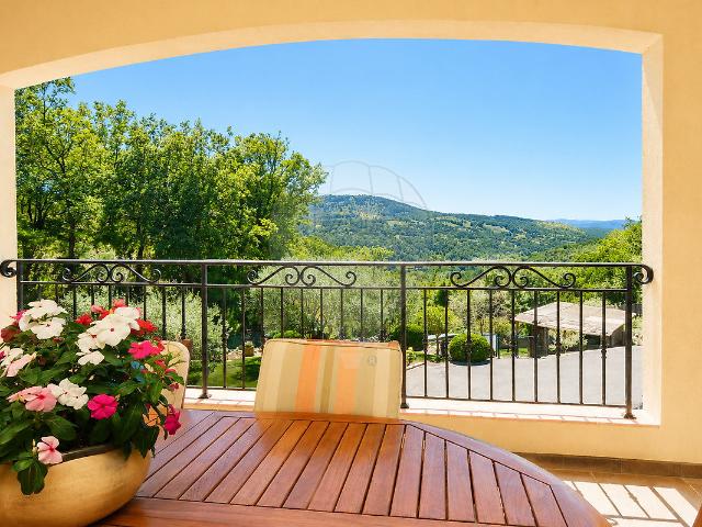 Maison vente à Grasse, Coursegoules