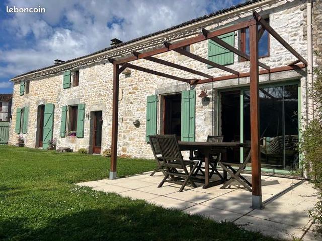 Maison vente à Saintes, Saint-andré-de-lidon