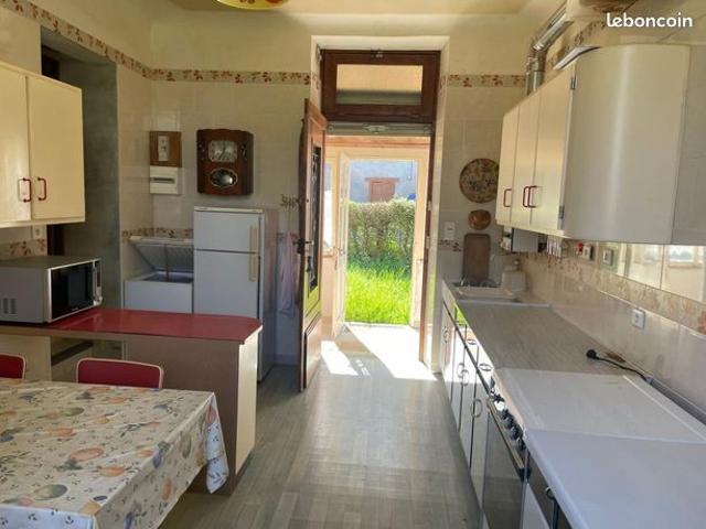 Maison vente à Confolens, Chassenon