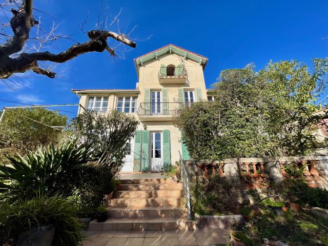 Maison vente à Arrondissement de Toulon, Toulon