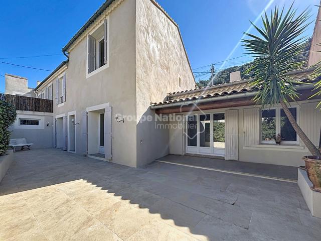 Maison location à Arles, La Salle Les Alpes