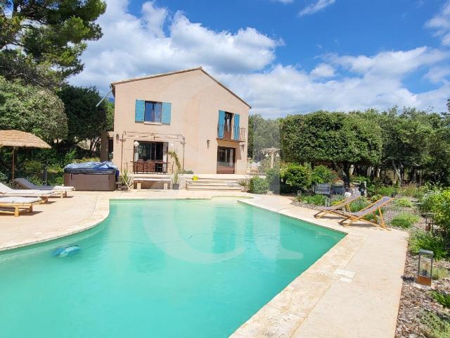 Maison vente à Carpentras, Bédoin