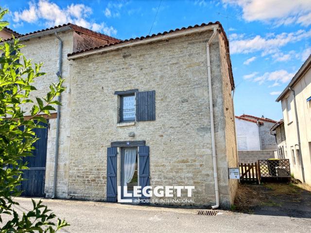 Maison vente à Confolens, Courcôme
