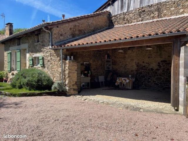 Maison vente à Confolens, Le Lindois