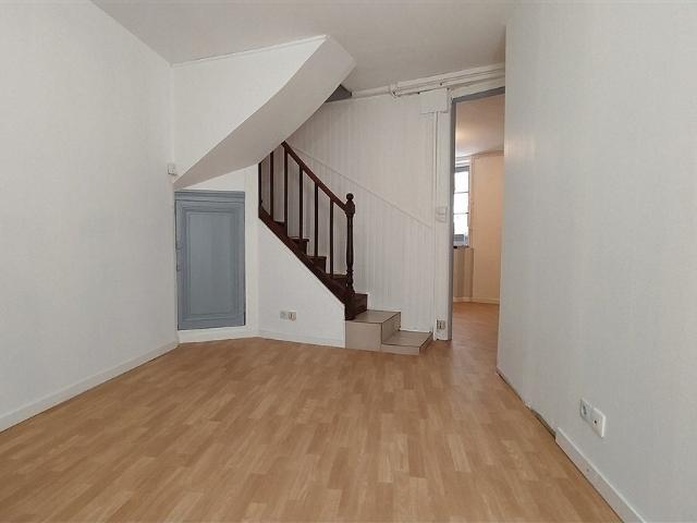 Maison vente à Angoulême, Aignes-et-puypéroux