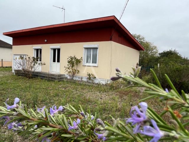 Maison vente à La Guerche-sur-l'Aubois, Cher