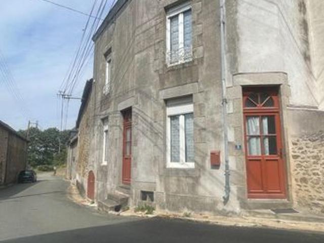 Maison vente à Mayenne, Champgenéteux