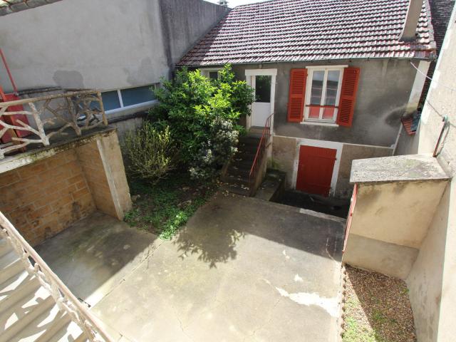 Maison vente à Cosne-Cours-sur-Loire, La Charité-sur-loire