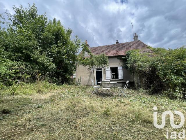 Maison vente à Clamecy, Menou