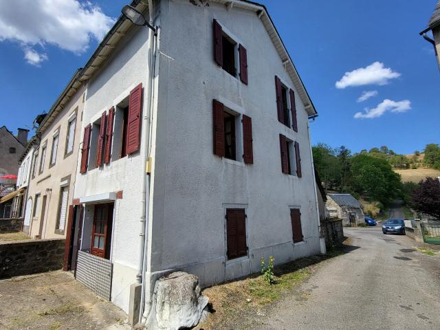Maison vente à Saint-Flour, Auvergne-Rhône-Alpes