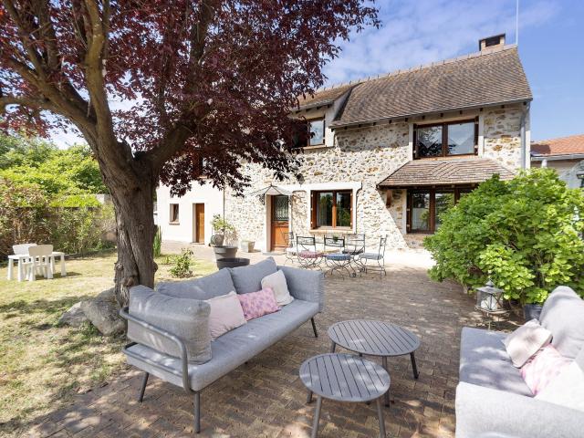 Maison vente à Palaiseau, Bruyères-le-châtel