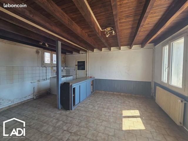 Maison vente à Niort, Saint-martin-de-saint-maixent