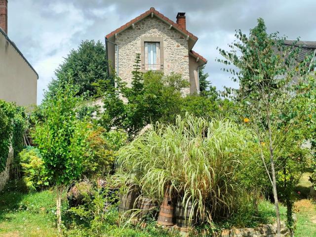 Maison vente à Rochechouart, Saint-junien