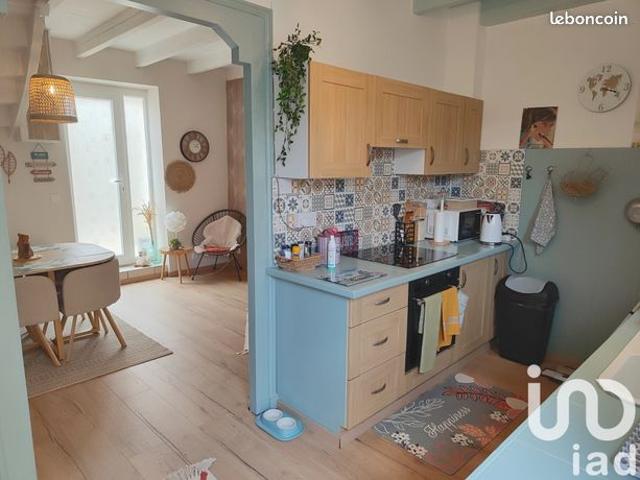 Maison vente à Confolens, Manot