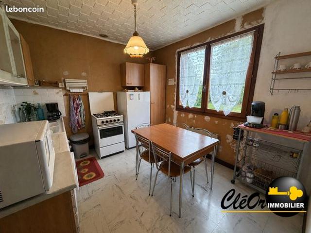 Maison vente à Dole, Annoire