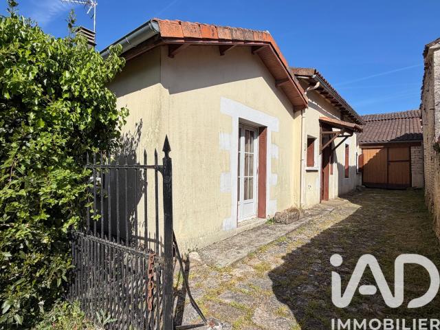 Maison vente à Confolens, Nanclars