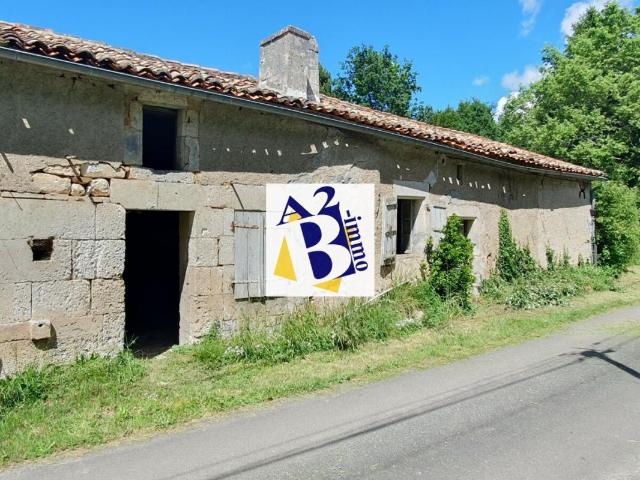 Maison vente à Grosbot, Charras
