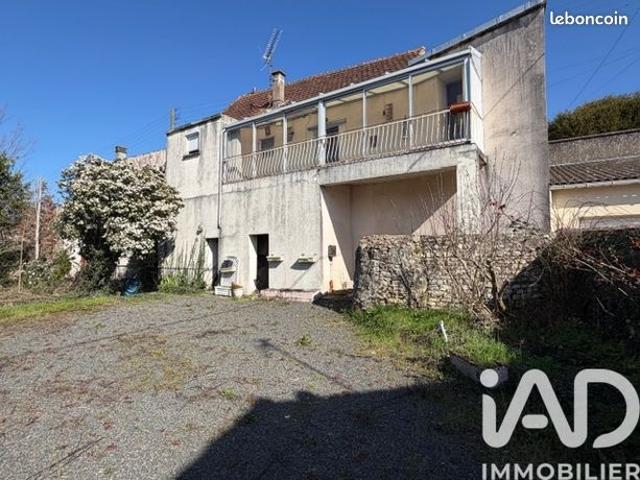 Maison vente à Bressuire, Saint-jean-de-thouars