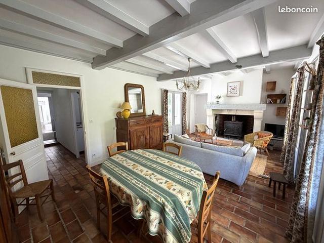 Maison vente à Nontron, Bourdeilles