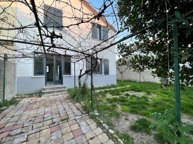 Maison location à France métropolitaine, Valence