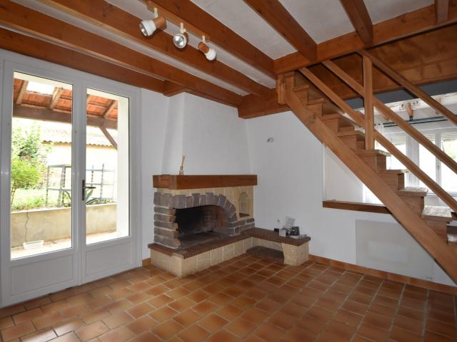 Maison vente à Montbron, Charente