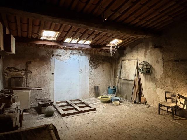 Maison vente à Narbonne, Ornaisons