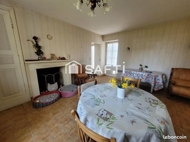 Maison vente à Loches, Descartes