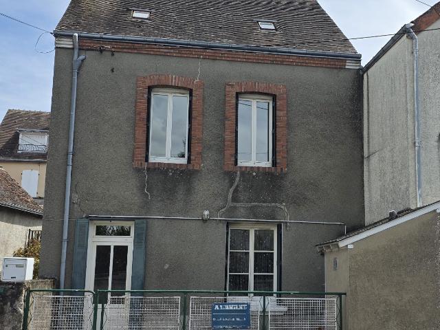 Maison vente à Les Chaumes, Cluis
