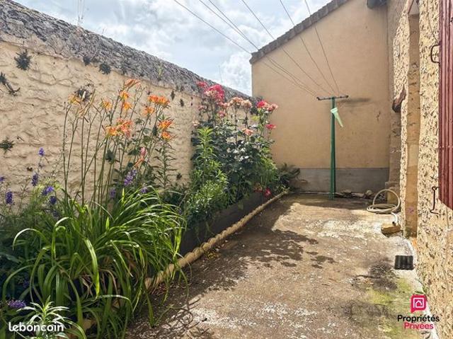 Maison vente à La Flèche, Précigné