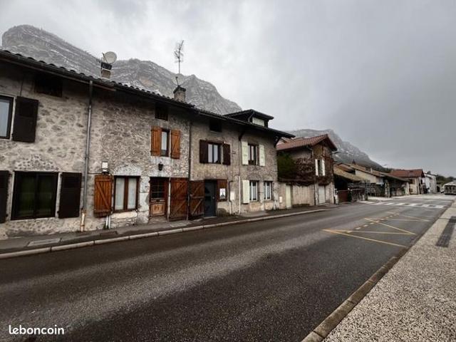 Maison vente à Grenoble, Crolles