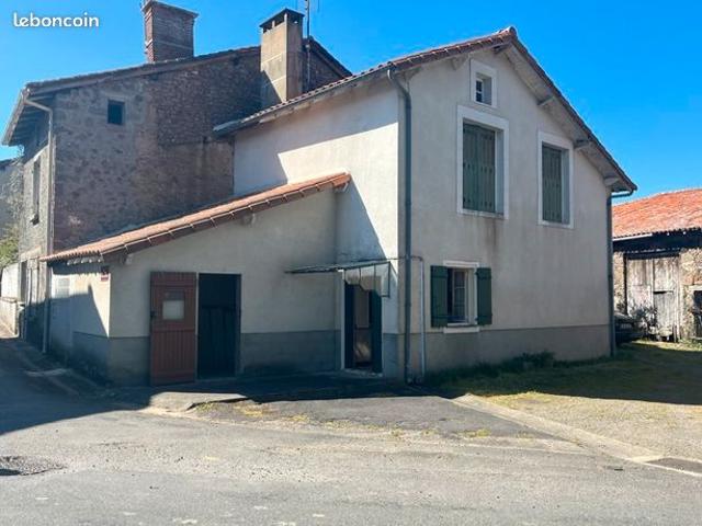Maison vente à Confolens, Chassenon