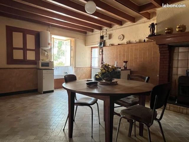 Maison vente à Confolens, Chassenon