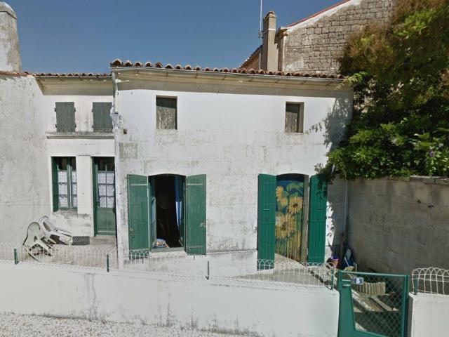 Maison vente à Pons, Cité des Trois Ormeaux