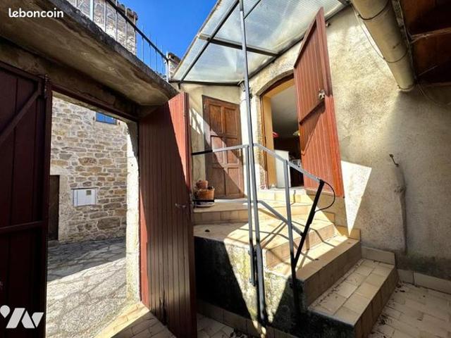 Maison vente à Millau, Mostuéjouls