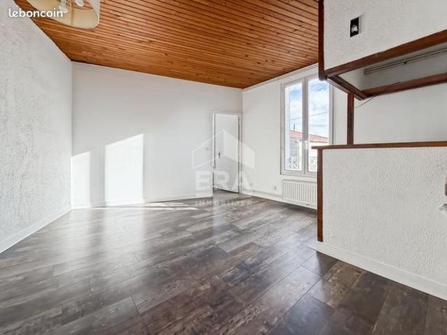 Maison vente à Dreux, Montreuil