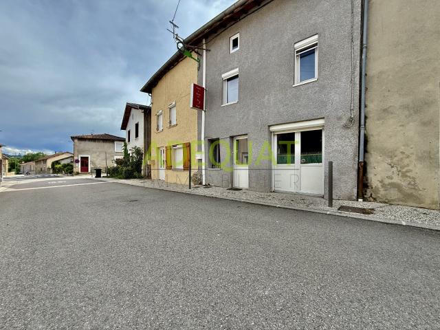 Maison vente à La Tour-du-Pin, Roche