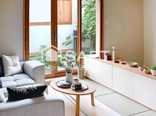 Maison vente à Versailles, Plaisir