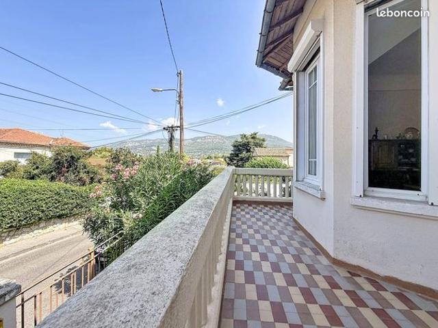 Maison vente à Arrondissement de Toulon, Toulon