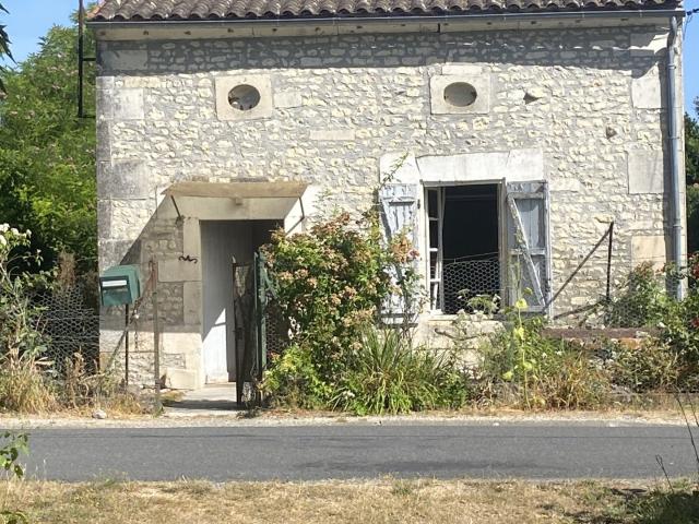 Maison vente à Le Ménis, Saint-Fort-sur-le-Né