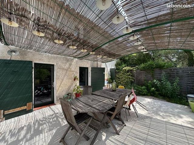 Maison vente à Marseille, Roquevaire