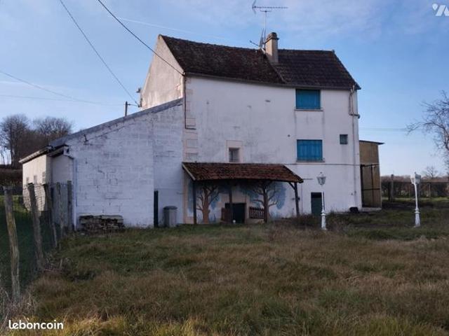 Maison vente à Clamecy, Amazy