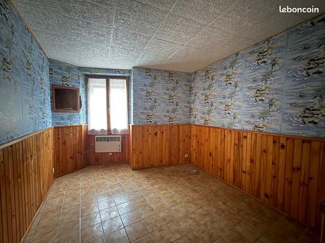 Maison vente à Saint-Amand-Montrond, Chezal-benoît