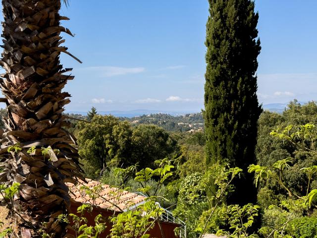 Maison vente à Arrondissement de Toulon, La Londe-les-maures