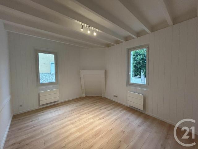 Maison vente à Saint-Michel-l'Écluse-et-Léparon, La Roche-chalais