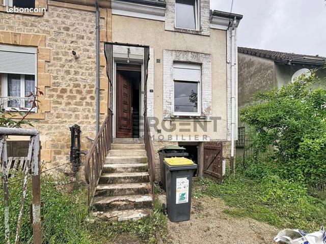 Maison vente à Charleville-Mézières, Vivier-au-court