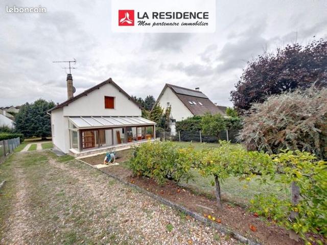 Maison vente à Saint-Germain-en-Laye, Maule