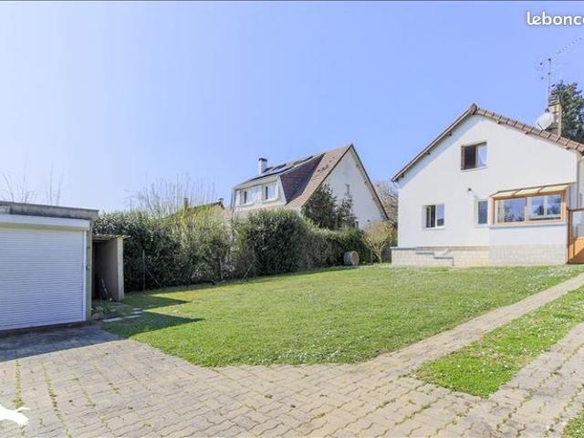 Maison vente à Saint-Germain-en-Laye, Maule