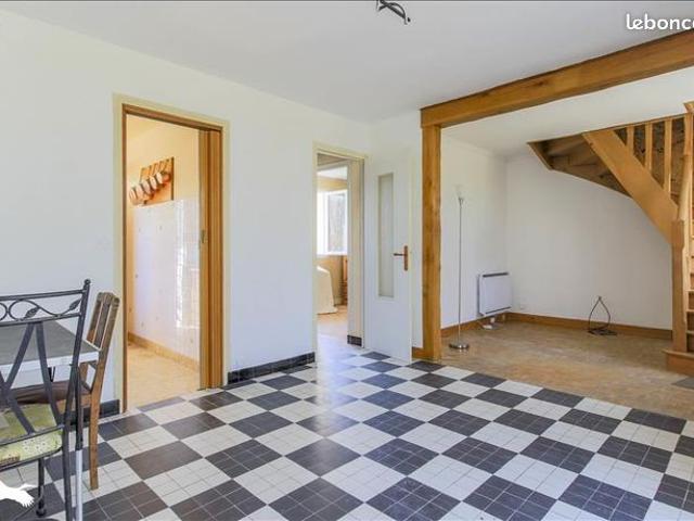 Maison vente à Saint-Germain-en-Laye, Maule